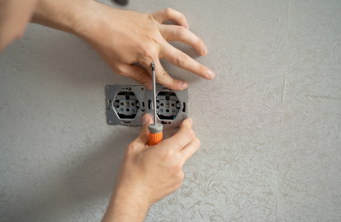 Priz Montajı Nasıl Yapılır? Evde Güvenli ve Kolay Uygulama Rehberi (2026)