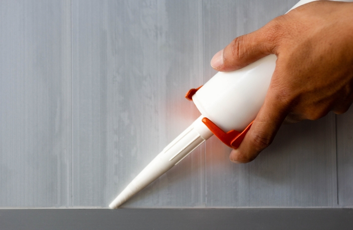 Silikon Nasıl Çekilir? Taşırmadan Temiz ve Pratik Uygulama Yöntemleri